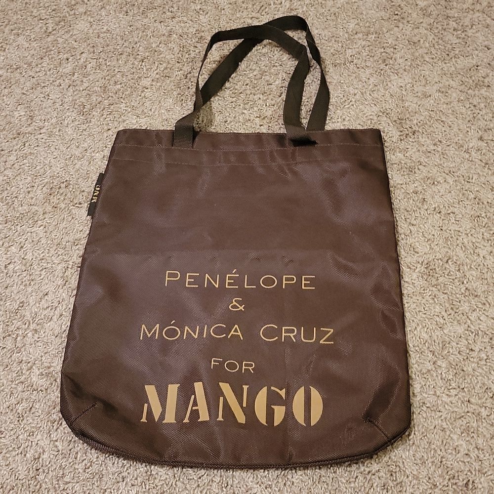 New Tote by Penelope & Monica Cruz for MANGO